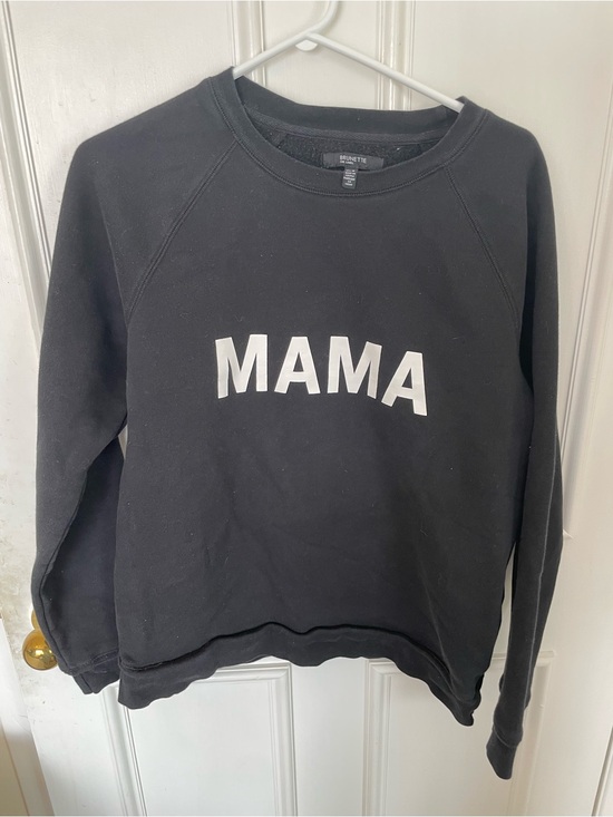 Brunette The Label Tops - Super Cute “MAMA” Brunette the Label Blonde Sweatshirt (M/L)